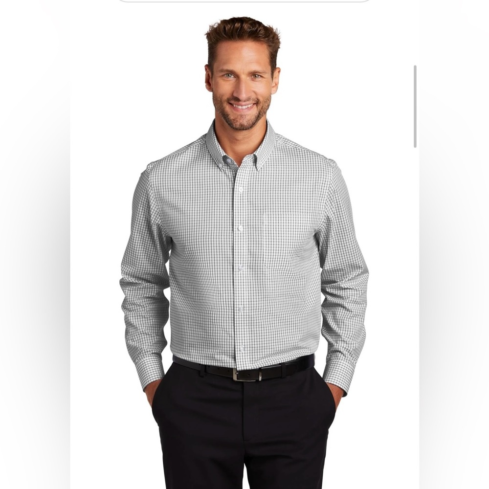 Hart Schaffner Marx men’s size 16/34 button-down shirt, 100% cotton long sleeve